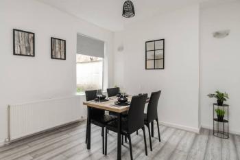 Liverpool 3 bed house (free parking), Liverpool (photo 5)