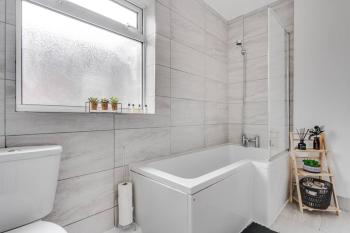 Liverpool 3 bed house (free parking), Liverpool (photo 3)