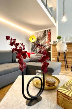 Brand New sunny apartment on Andrássy street, Budapest (photo 3)