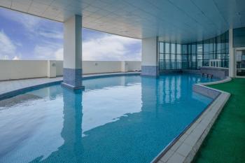Lakeside Serenity Retreat with Soothing Lake Views, Dubai (photo 4)