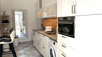 Brand New sunny apartment on Andrássy street, Budapest (photo 5)