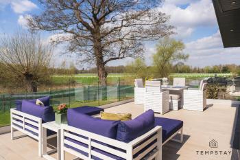 Waterfront Lodge Windsor Racecourse Marina, Windsor (photo 3)