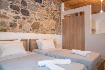 Melina Seafront Stone House, Kardamaina (foto 2)