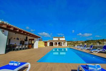 Rosalia - holiday home with panoramic view and private pool in Teluda, Teulada (fotografie 2)