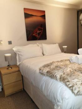 Birmingham Garnet 3-bedroom Apartment City Centre, Birmingham (photo 3)