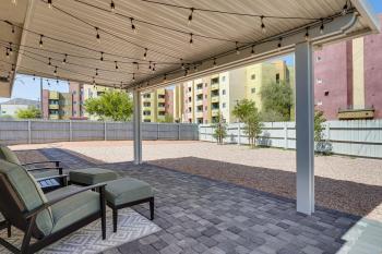 Central Henderson Retreat Near Dining and Lake Mead!, Las Vegas (photo 3)