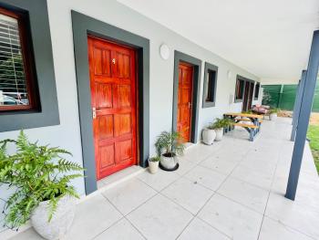 6 on Columbus Guesthouse, Edenvale (photo 4)