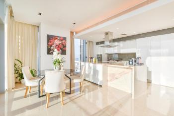 Posh 2 BR Oceanfront Apt in the Heart of Bluewaters Island, Dubai (photo 3)