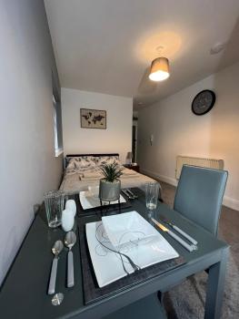 Apt 3. Private Studio in Moseley, Birmingham, Birmingham (photo 2)