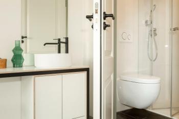 The Red Ox - Super Central Canal View Rooms, Amsterdam (photo 5)