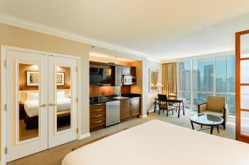 MGM Signature, Centrally Located, Strip Views NO RESORT FEE, Las Vegas (photo 5)