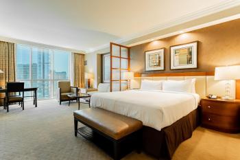 MGM Signature, Centrally Located, Strip Views NO RESORT FEE, Las Vegas (photo 4)
