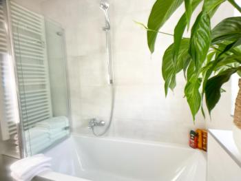 M-Style 01 Apartment mit Terrasse und Gasgrill, 24h Self-Check-In, Free Parking, Netflix, Nürnberg (Foto 5)