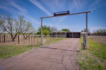 Stargaze, Hike and Kayak Cabin Near Copper Breaks!, Crowell (photo 3)