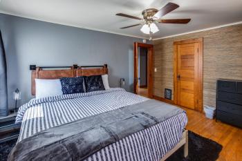 Spacious Home with In-Unit Laundry, Parking, 1GB WiFi, & Patio Deck, Rochester (foto 4)