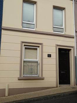 5 Guests - Helens House Derry City Centre - 3 Bed, Derry Londonderry (photo 4)