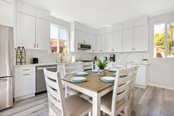 Adorable 3 bedroom with Jacuzzi & more, Los Angeles (foto 4)
