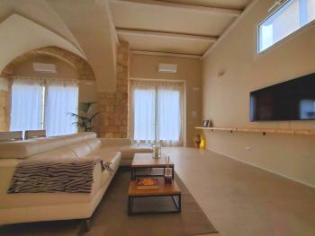 Stylish & Romantic Loft in the heart of Salento, Невьяно (фото 3)