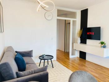 KYANIT APARTMENT: FREE PARKING + POOL + NETFLIX, Wuppertal (Foto 5)