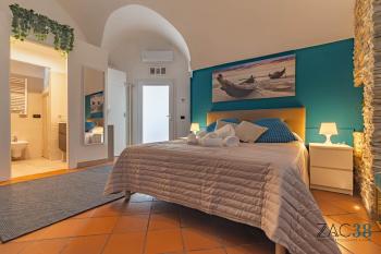 ZAC 38, Polignano a Mare (foto 4)