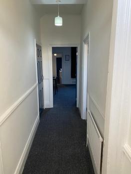 Overhill - Spacious 2 bed ground floor flat close to Newcastle, Gateshead (photo 2)