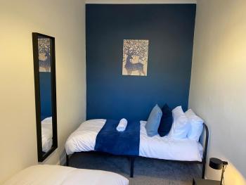 Overhill - Spacious 2 bed ground floor flat close to Newcastle, Gateshead (photo 4)