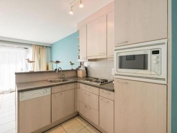 Apartment in Koksijde near the Sea, Coxyde (photo 3)