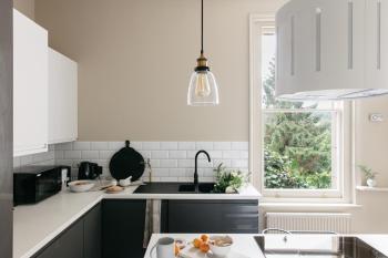 The Curator's Apartment - Spacious 2 Bedrooms, Bath (fotografie 5)