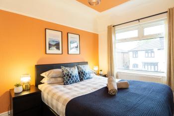 Strawberry Fields House - Air Host & Stay - 3 Bedroom, Liverpool (photo 3)