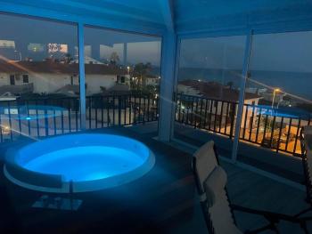 Attico vista mare con idromassaggio - Luxury, Marina di Ragusa (foto 2)