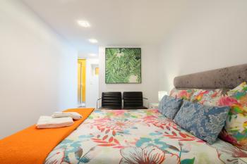 Charming Central Flat Vibrant Decor Metro AC in Porto, Porto (fotografie 4)