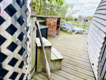 Armadilla 1 at Lee Wick Farm Cottages & Glamping, Clacton-on-Sea (photo 5)