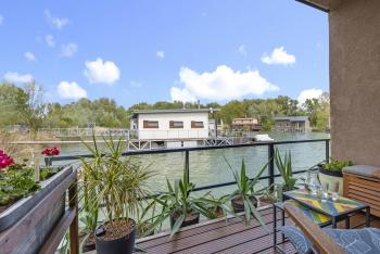 THE ROOT your charming floating home, Bratislava (fotografie 5)