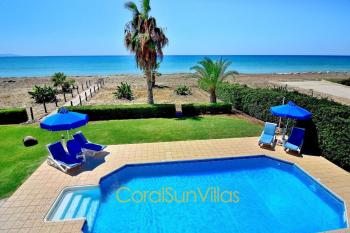 Nature - Direct To Sandy Beach, Impressive Villa, Quiet area, Argaka (fotografie 3)