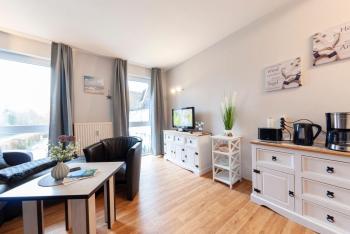 Ferienwohnung-30-Strandhaus-Moenchgut-Endloser-Sandstrand-und-das-weite-Meer, Лоббе (фото 2)