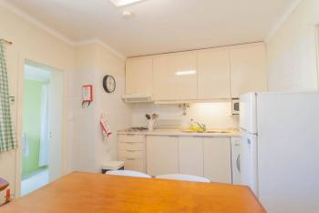 Cozy Two Bedroom Apt in Central Alfama - With AC by Lisbeyond, Лиссабон (фото 5)