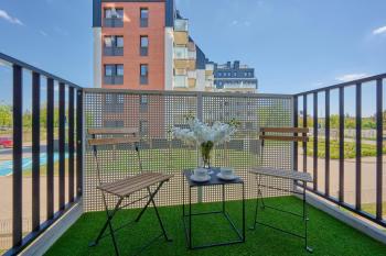 Comfy Apartment with Parking & Balcony by Noclegi Renters, Breslau (Foto 3)