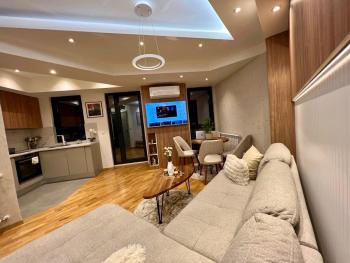 Maria's Elite Luxury Apartment Skopje, Скопье (фото 4)