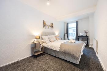 Flat In Greater Manchester, Manchester (photo 4)