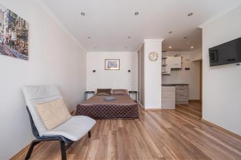 Top-Floor Studio with Courtyard View in UNESCO Area, Murnieku street Residence, Ryga (zdjęcie 4)