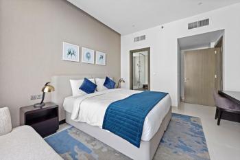 A Living Modern 1BR Apartment with Balcony & Canal View at Prive-517 Business Bay, Dubai (photo 5)