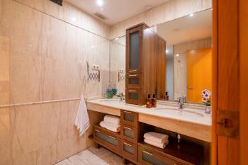Grand Villa Valencia- large groups-8 min to Center by Metro, Valencie (fotografie 4)