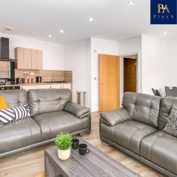 Pluxa The Hideaway - Fully private serviced apartment & parking, Birmingham (foto 3)