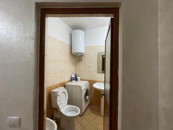 Private Rooms 2 - City & Mountain Views & Free Parking & WiFi, Tirana (Foto 4)