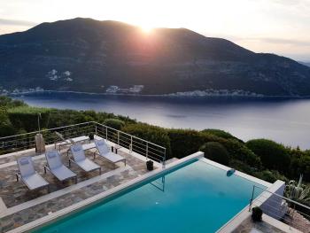 Sundance - Fabulous & Large 4-Bedroom Private Villa, Sývota (photo 5)