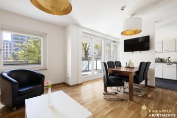 PINEAPPLE APARTMENTS - Zwinger VII - 78qm - 1x free parking, Drážďany (fotografie 3)