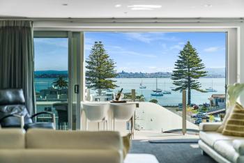 Luxury Mount Apartment with Views, Маунт-Маунгани (фото 2)