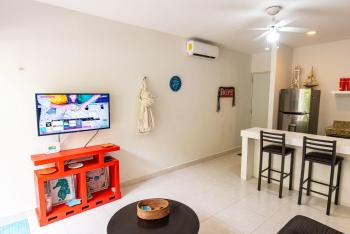 87972 Romantic condo, best retreat for a couple, 1 block from the Ocean, Progreso (Foto 4)