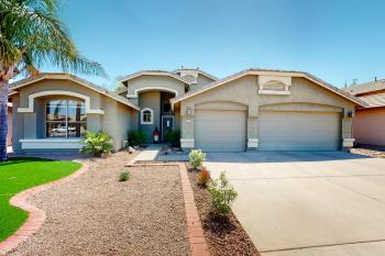 Nestled on Nielson, Gilbert (photo 5)