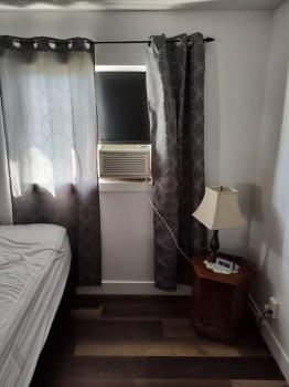 Tranquil & Tasteful One Bdrm Private Suite NE, Edmonton (Foto 3)